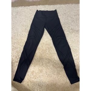 Black High-Waisted mesh Leggings